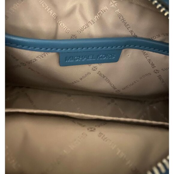 MICHAEL KORS JET SET MIRELLA MEDIUM CROSSBODY BAG TECH ATTACHED BLUE MSRP $299 - Picture 3 of 4